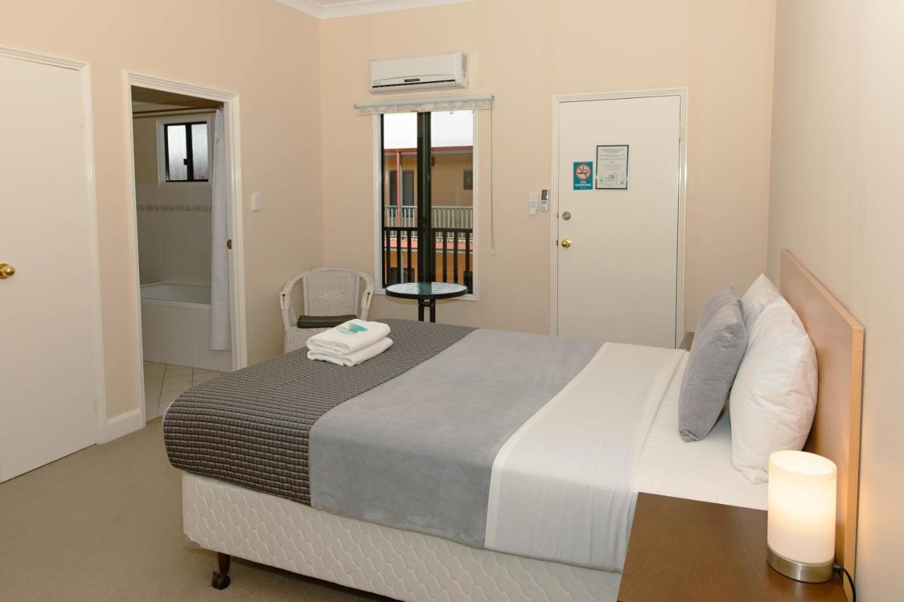 Settlers Hotel York Zewnętrze zdjęcie